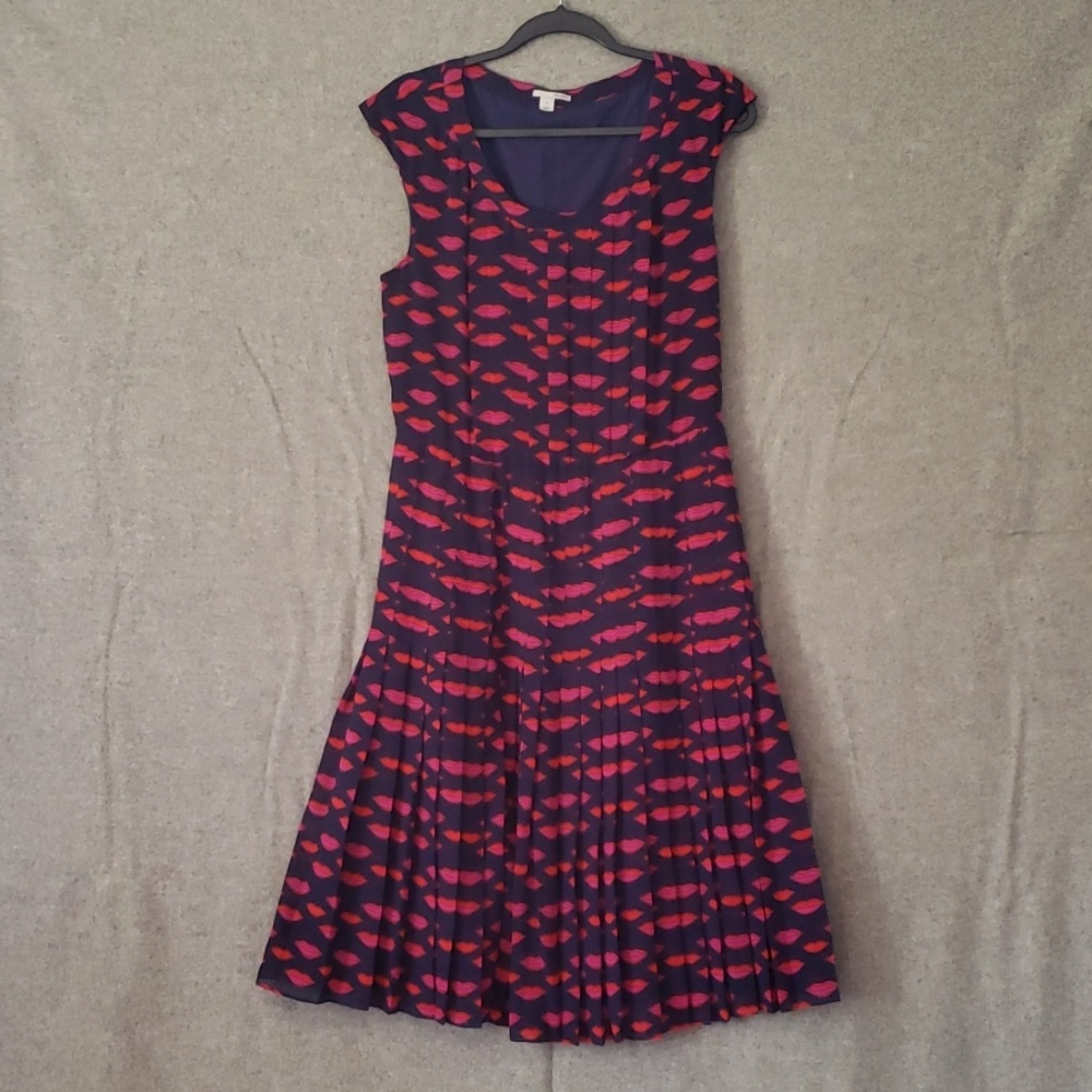 Halogen lip print pleated dress